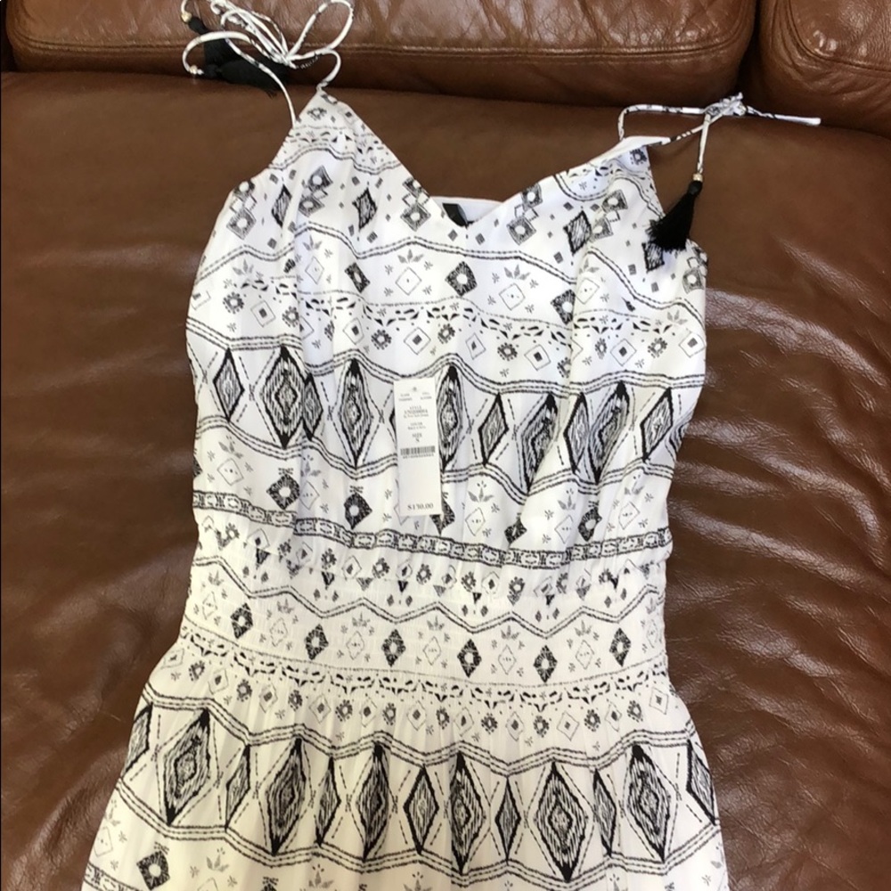 **Brand new**White House black market dress